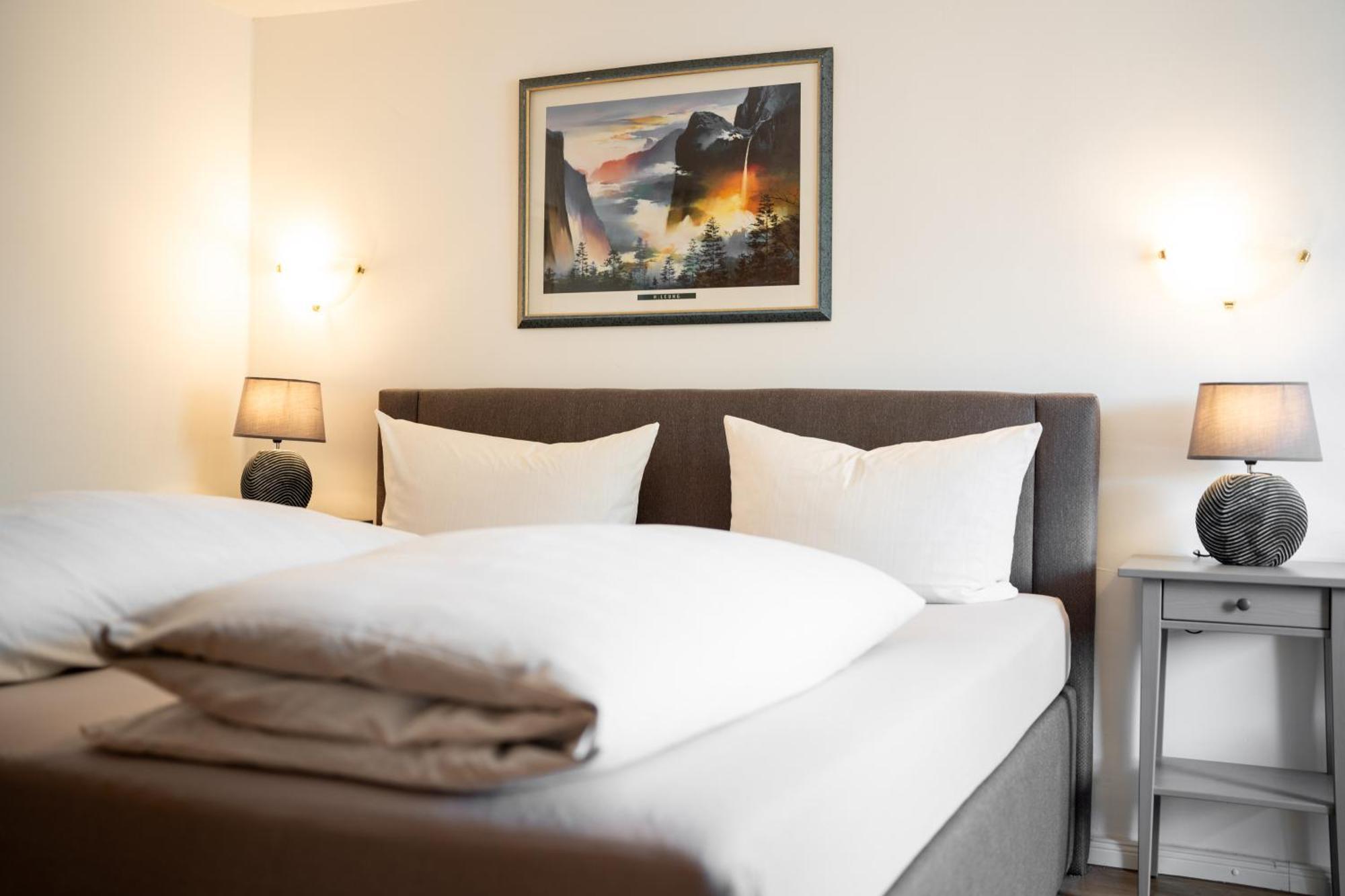 Hotel Garni "Zum Engel" Oberguenzburg 외부 사진