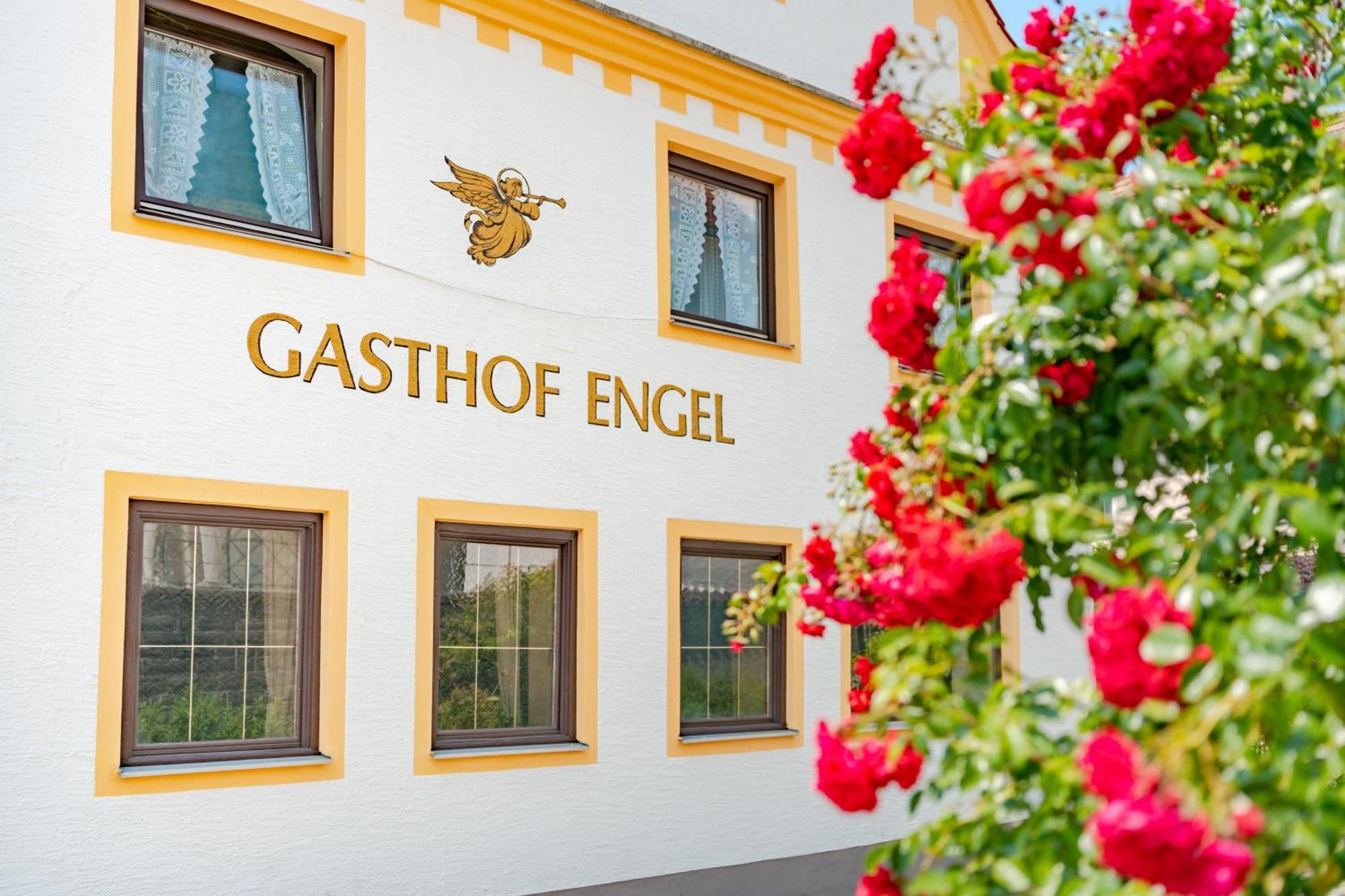 Hotel Garni "Zum Engel" Oberguenzburg 외부 사진